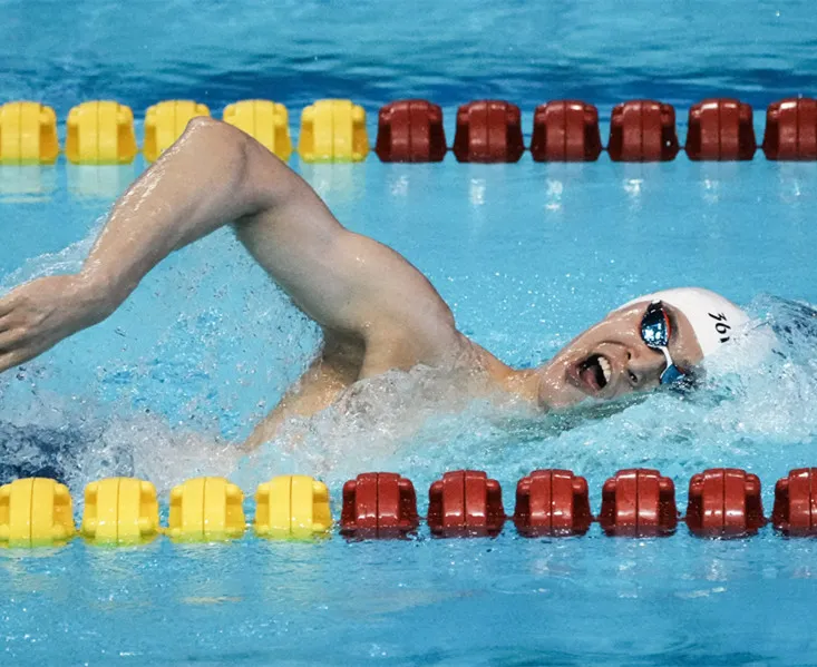 祝贺！孙杨复出首战夺冠