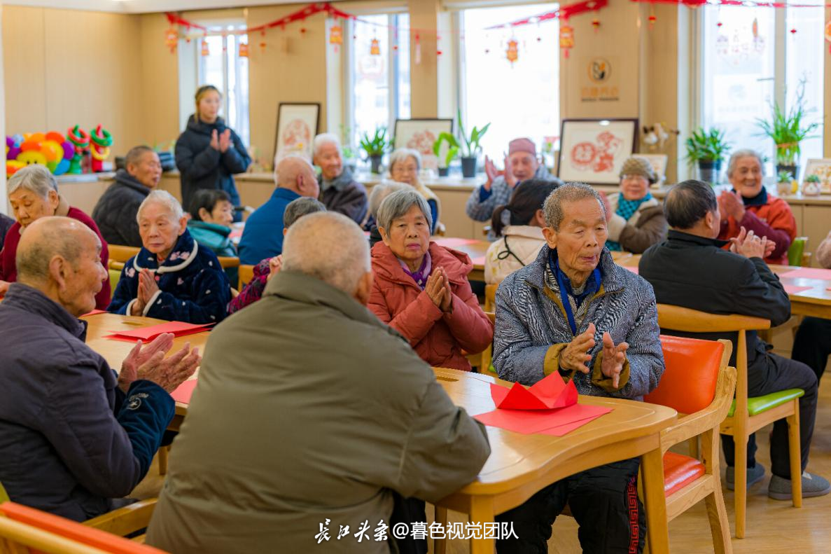 图2 丁家山社区老年人活动场景.png