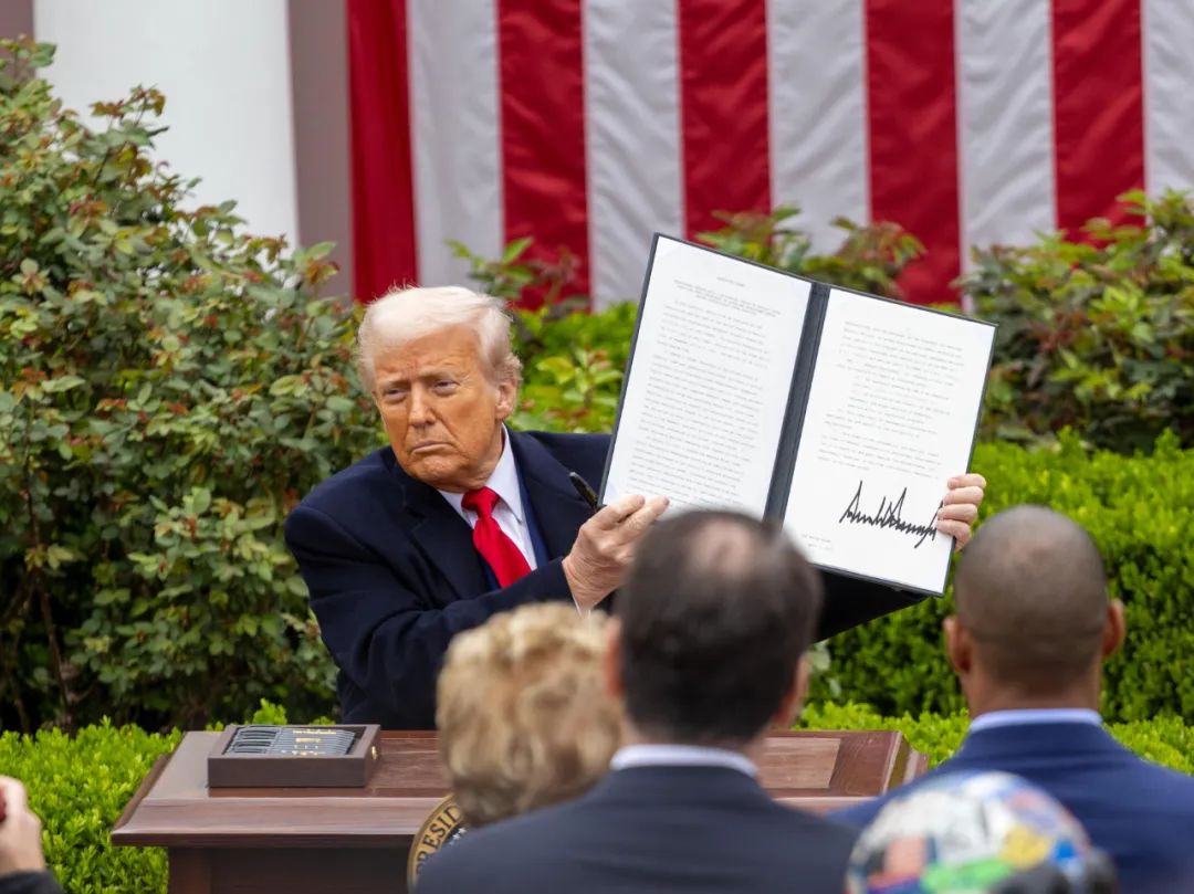 美法院叫停，特朗普关税战凉了？-长江网