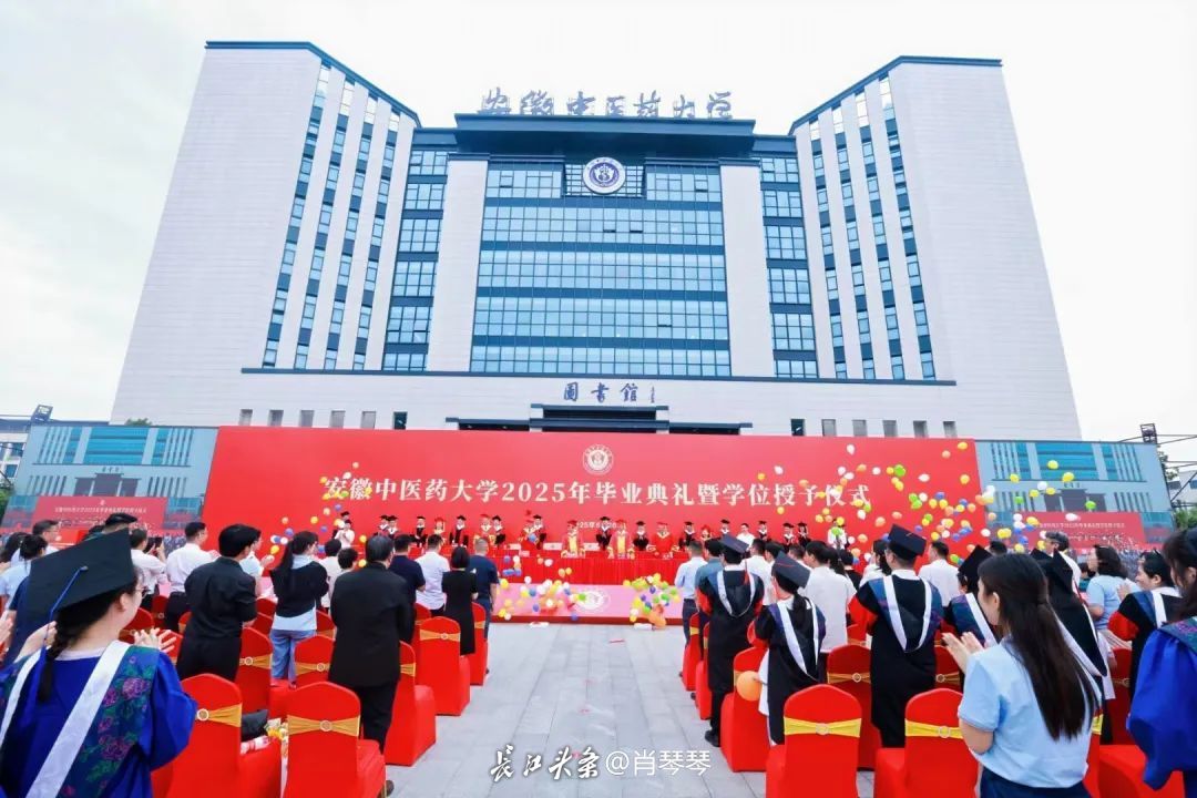 大合照.jpg
