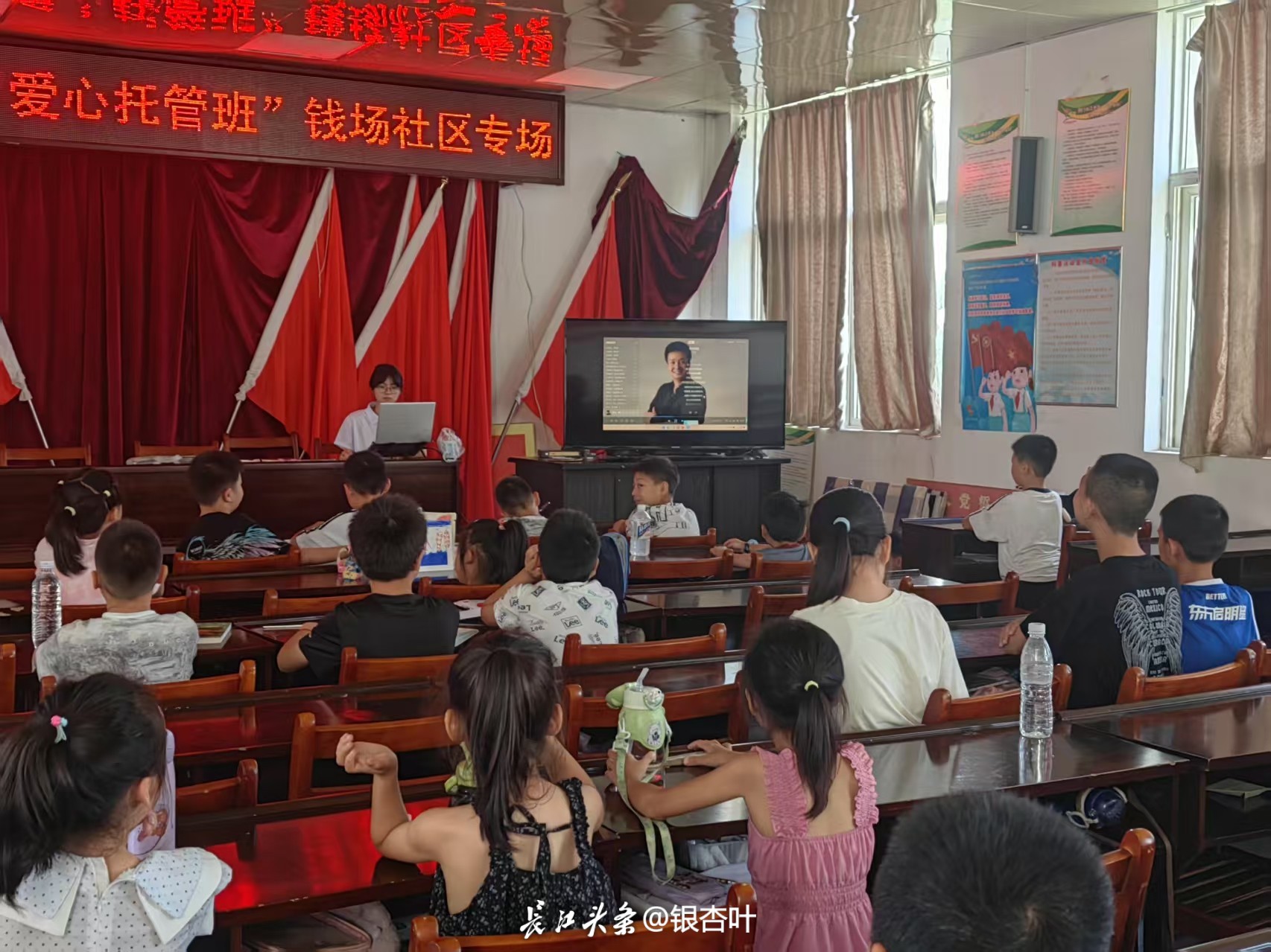7.11强军战歌.jpg