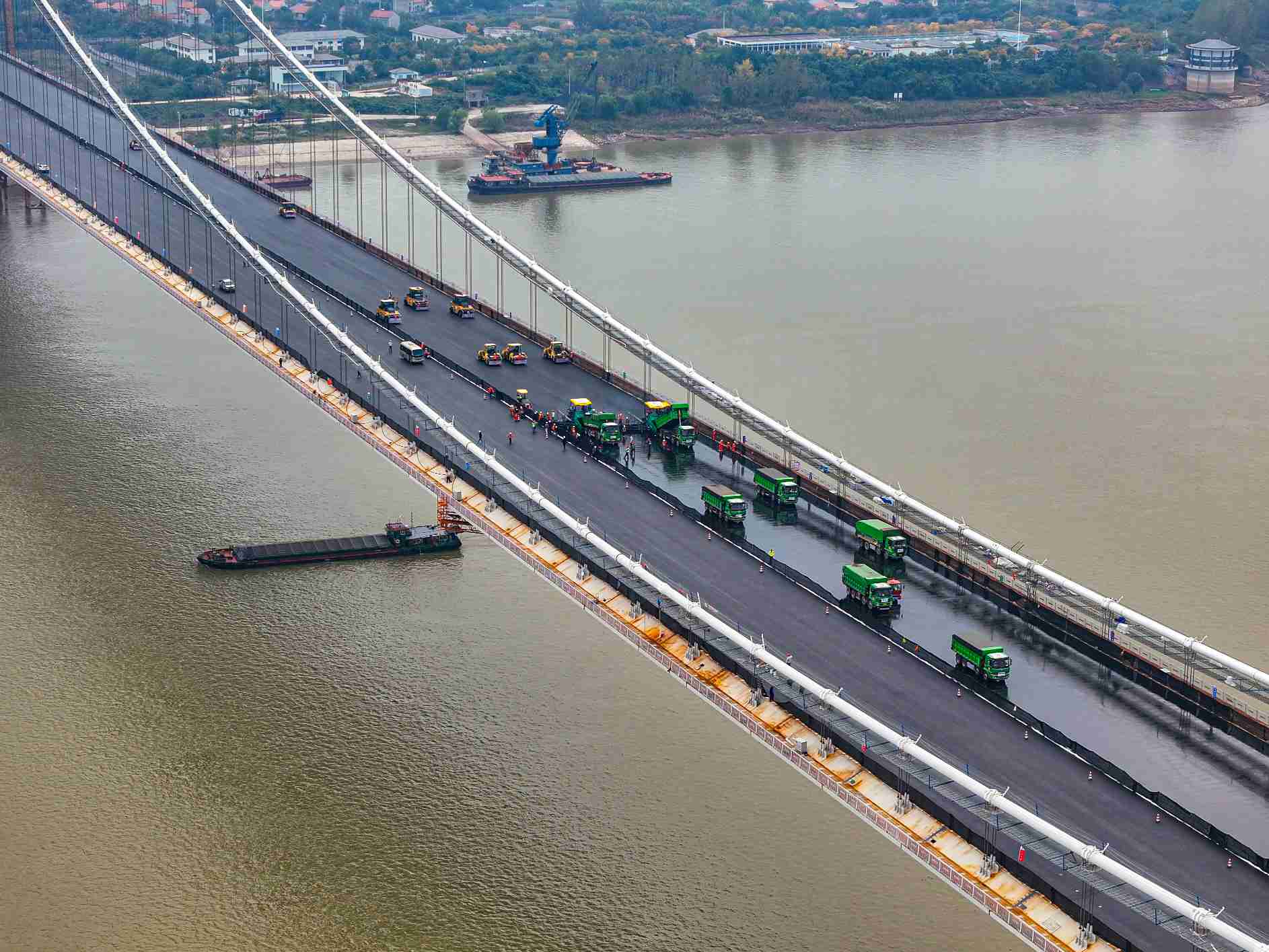 主桥铺装圆满成功精选图片 (1)