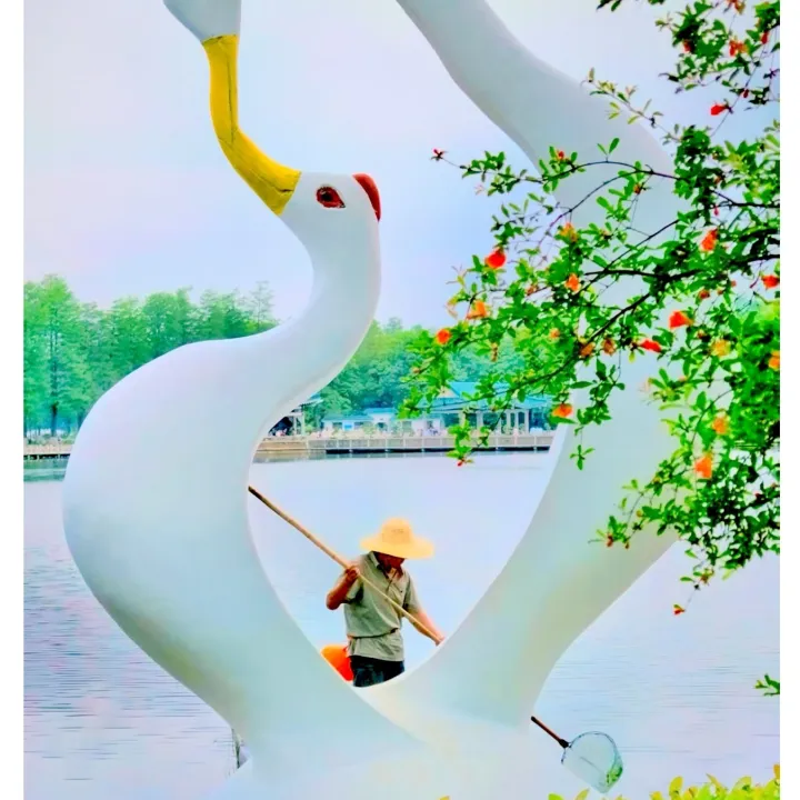2026跃夏天·越精彩《东湖万象景，五月思娘亲》一一拍摄于武汉东湖风景区（5月10日）