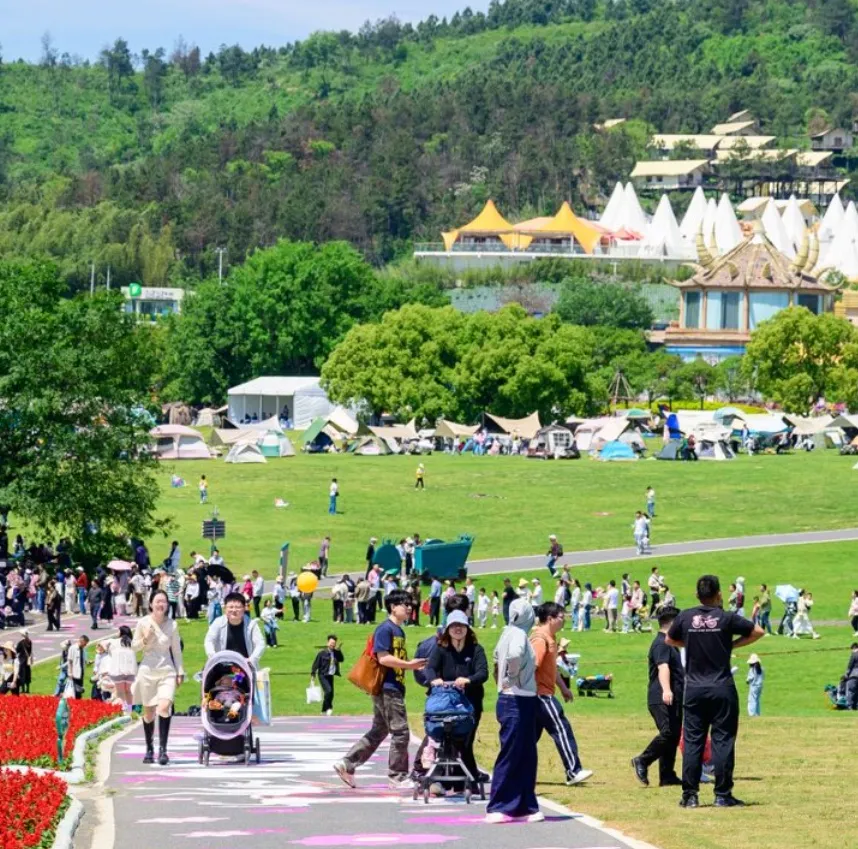 黄陂区委书记何建文：加快建设“汉口新城、空铁枢纽、世界景区”，奋力在“五个中心”建设中展现黄陂作为