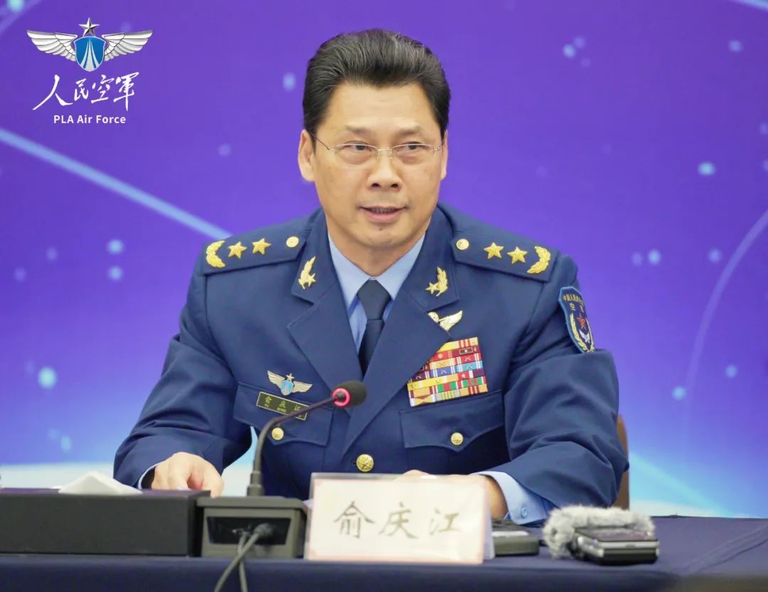 空军新型装备将首次公开亮相——中国空军副司令员介绍参加第十五-长江网
